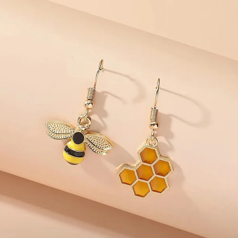 NWT Bee & Honeycomb 22K gold plated mismatched drop earrings new with tags